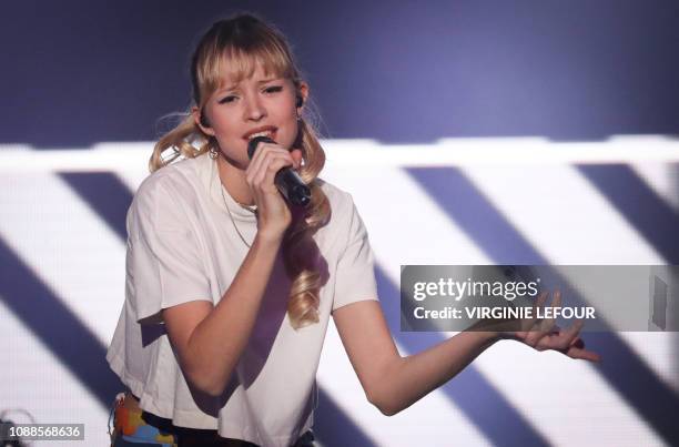 Angel Singer Angèle Singer Photos and Premium High Res Pictures - Getty Images
