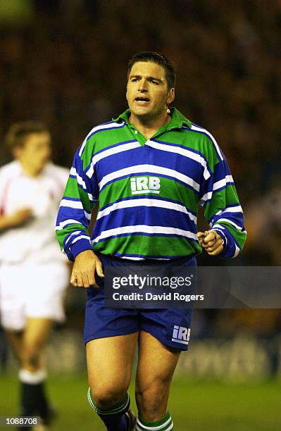 Referee Steve Walsh of New Zealand during the Lloyds TSB Six Nations Championship match between Scotland and England played at Murrayfield, in...