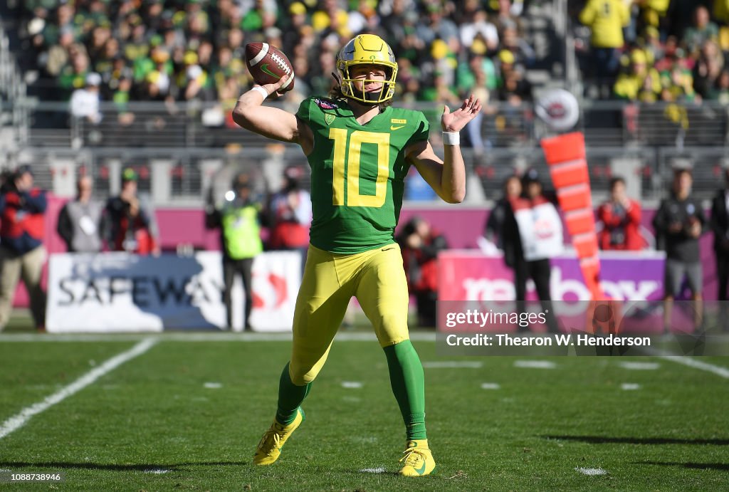 Redbox Bowl - Michigan State v Oregon