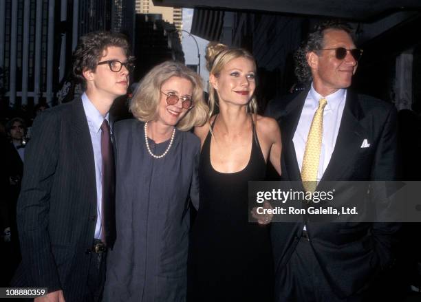 Jake Paltrow, actress Blythe Danner, actress Gwyneth Paltrow and producer Bruce Paltrow attend the "Emma" New York City Premiere on July 22, 1996 at...