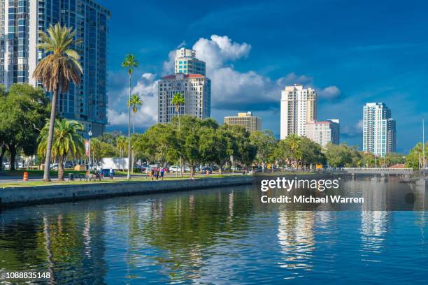 st. petersburg, florida skyline and harbor - st petersburg florida stock pictures, royalty-free photos & images