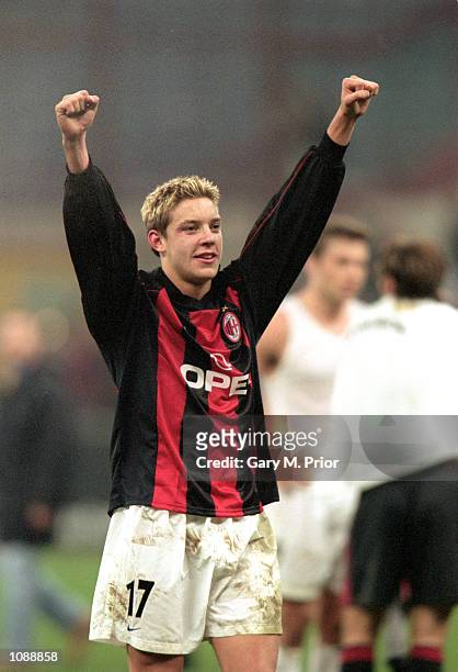 Alan Smith of Leeds United celebrates after the UEFA Champions League match against AC Milan played at the San Siro, in Milan, Italy. The match ended...