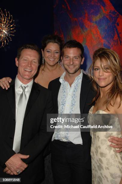 Robert Patrick, Camryn Manheim, Bradley Cooper and Jennifer Esposito