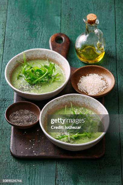 vegetarian creamy spinach soup - chia seed oil stock pictures, royalty-free photos & images