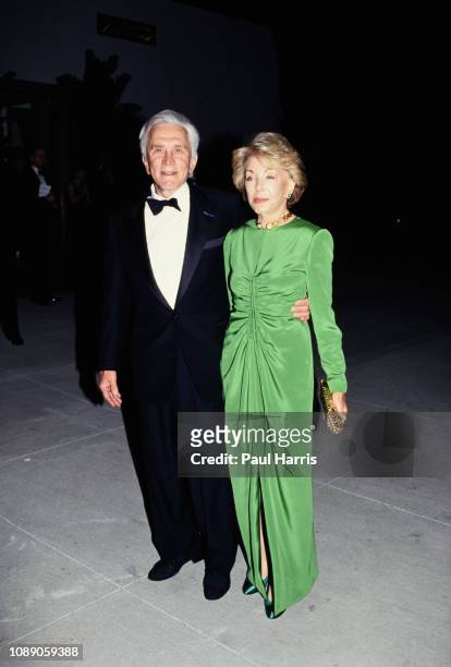 Kirk Douglas and his wife Anne arrive at the 66th Annual Academy Awards March 21, 1994 at the Dorothy Chandler Pavilion, Los Angeles California