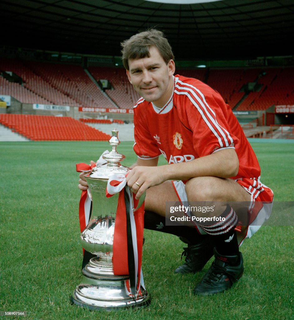 Bryan Robson And The FA Cup - Manchester United