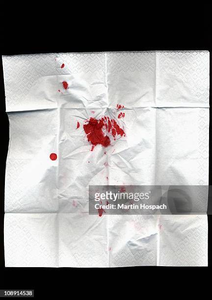 a bloody tissue - mouchoir photos et images de collection