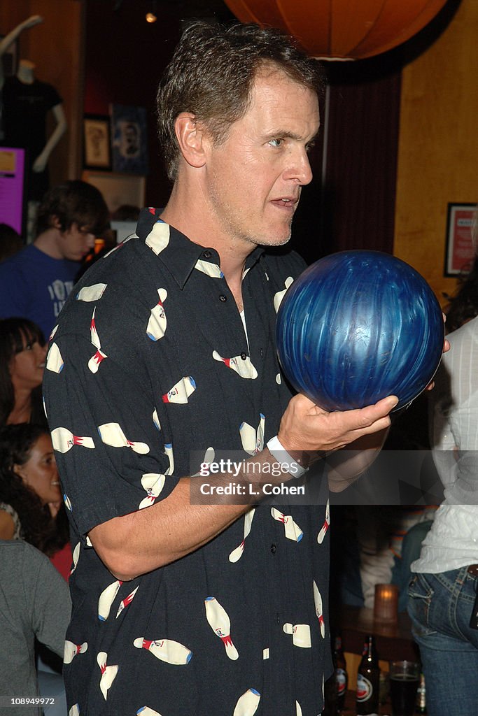 T-Mobile Launches The New BlackBerry Pearl with a Night of Bowling for Charity - Inside