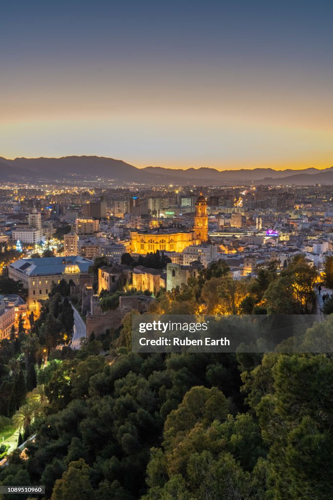 Málaga cathedral at dusk