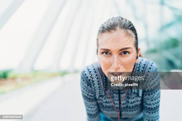 out of breath - effort face stock pictures, royalty-free photos & images