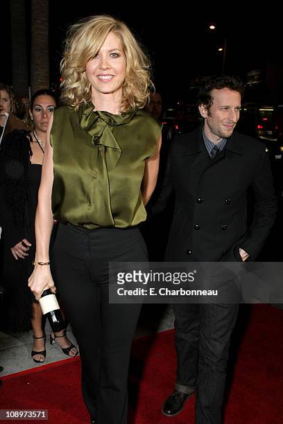Jenna Elfman and Bodhi Elfman at the Los Angeles Premiere of "Lions For Lambs" at the Cinerama Dome on November 1, 2007 in Hollywood, California.