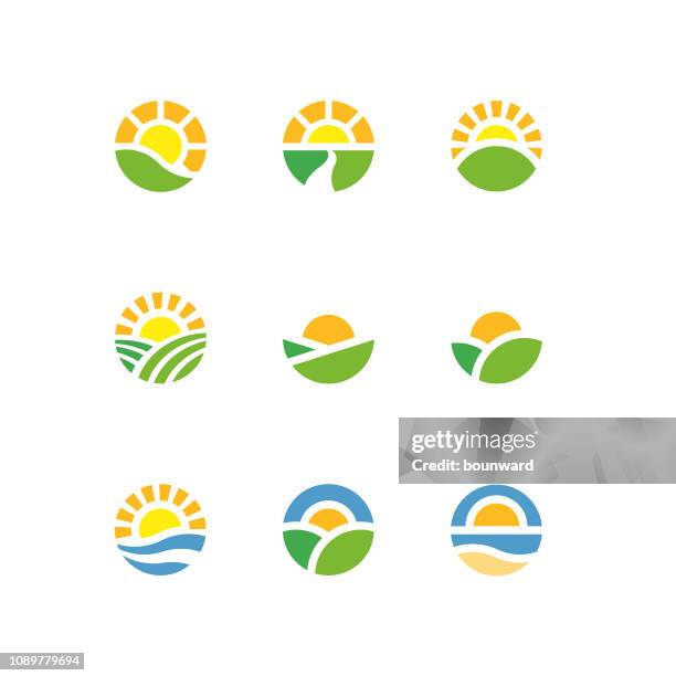 ilustraciones, imágenes clip art, dibujos animados e iconos de stock de logotipos de paisaje de círculo de sol - sol amanecer