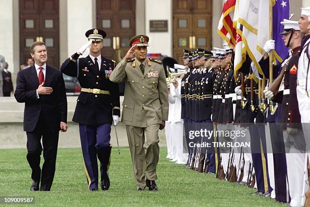 Secretary of Defense William Cohen , Lt. Col Mark Aemstrong , and Minister of Defense and Military Production Field Marshal Mohamed Hussein Tantawi...