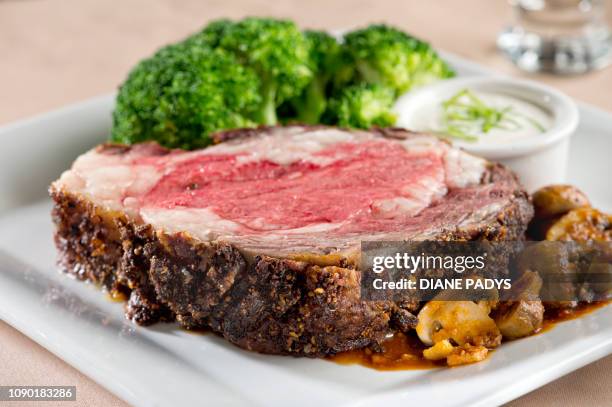 Prime Rib Plated Prime Rib Dinner Plate Photos and Premium High Res Pictures - Getty Images