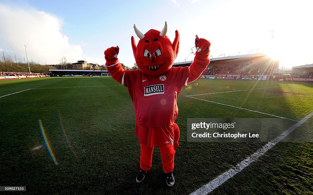 Crawley Town v Wrexham - Blue Square Premier