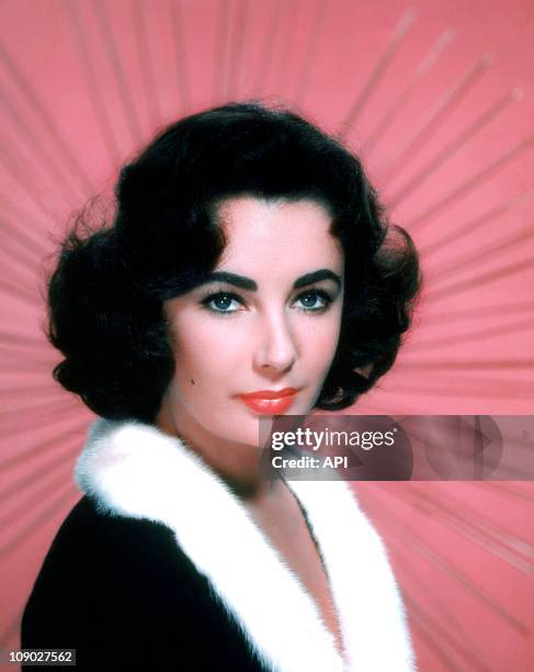 Portrait of Elizabeth Taylor in the 1950s.