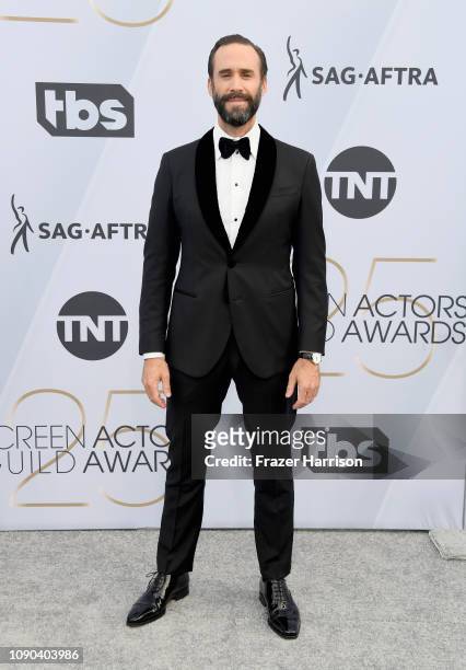 Joseph Fiennes attends the 25th Annual Screen Actors Guild Awards at The Shrine Auditorium on January 27, 2019 in Los Angeles, California.