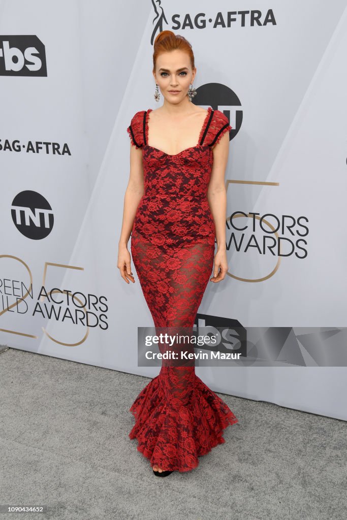 25th Annual Screen Actors Guild Awards - Red Carpet