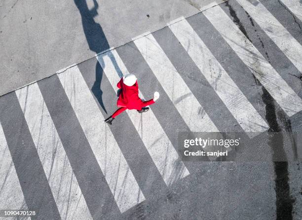 人行橫道的頂視圖 - 人行過路線 個照片及圖片檔