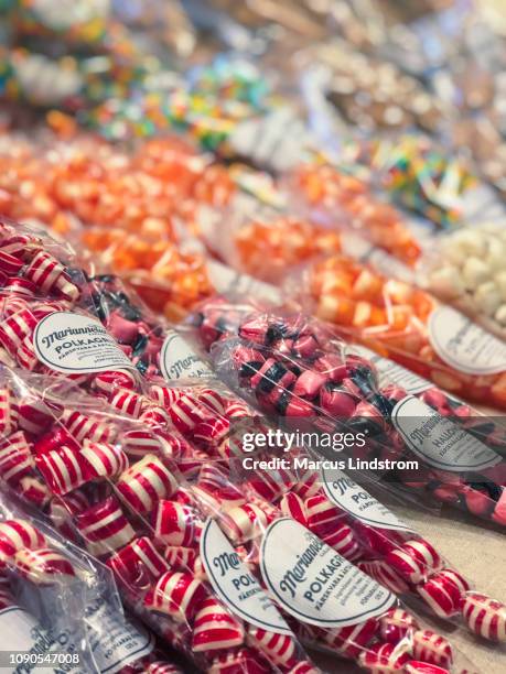 candy at a christmas market - christmas market close up stock pictures, royalty-free photos & images