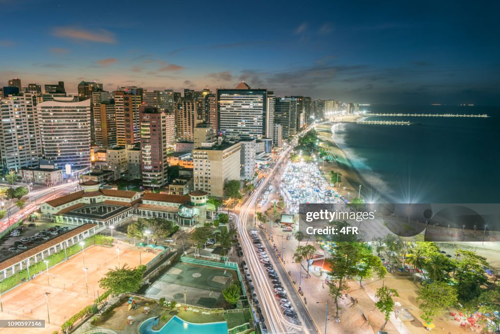 Fortaleza à noite, Brasil