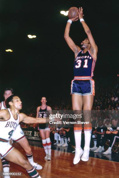 534 Ray Scott (Basketball) Stock Photos, High-Res Pictures, and Images ...