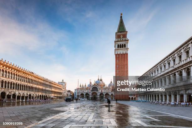 st mark's square at first light, venice, italy - saint mark stock pictures, royalty-free photos & images