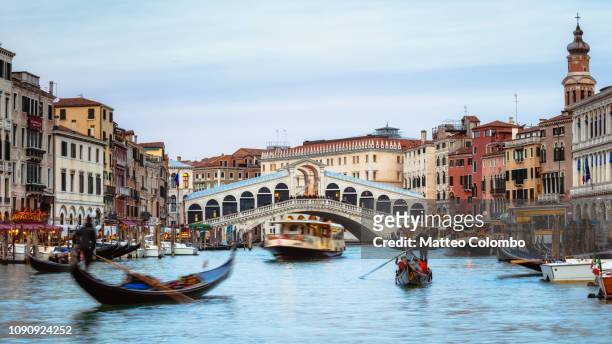 rialto bridge panoramic, venice, italy - venice italy stock pictures, royalty-free photos & images
