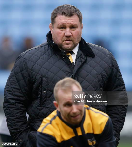 Dai Young watches Dan Robson of Wasps before the Gallagher Premiership Rugby match between Wasps and Northampton Saints at Ricoh Arena on January 6,...
