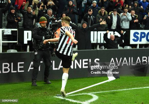 Matt Ritchie of Newcastle United celebrates after scoring his team's second goal during the Premier League match between Newcastle United and...
