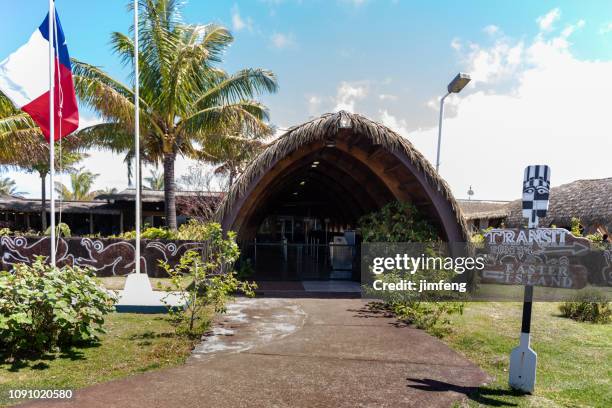 airport mataveri international - hanga roa stock pictures, royalty-free photos & images