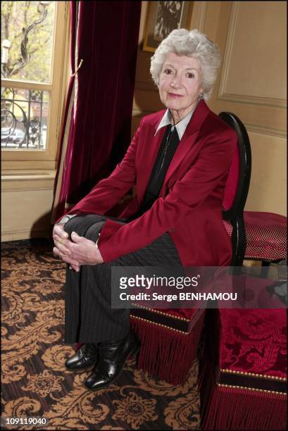 Press Conference To Announce List Of Nominations For "Molieres" 2004 At The Fouquet'S. On March 25, 2004 In Paris, France. Martine Sarcey.