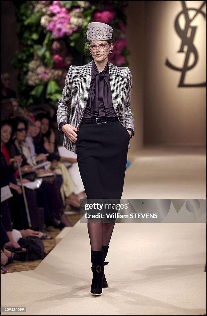 Yves Saint Laurent Fashion Show Fall Winter 2001-2002 On November 7Th, 2001 In Paris, France.