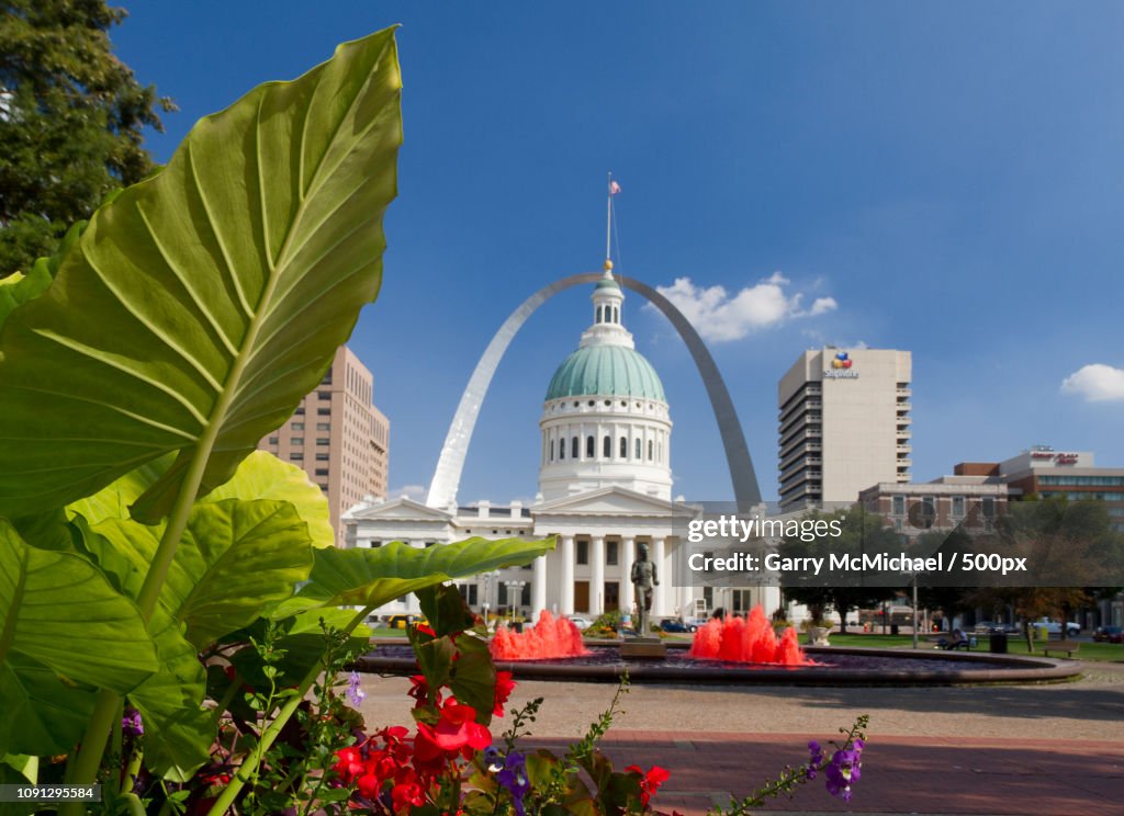 Arch from Kiener Plaza in Downtown St Louis