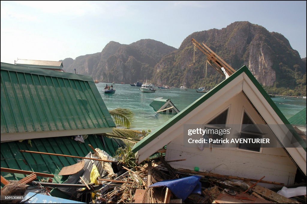 Kho Phi Phi Island Devasted By Tidal Wave That Struck Seven Countries After Powerfull Dec. 26 Earthquake Off Sumatra. On December 30, 2004 In Thailand