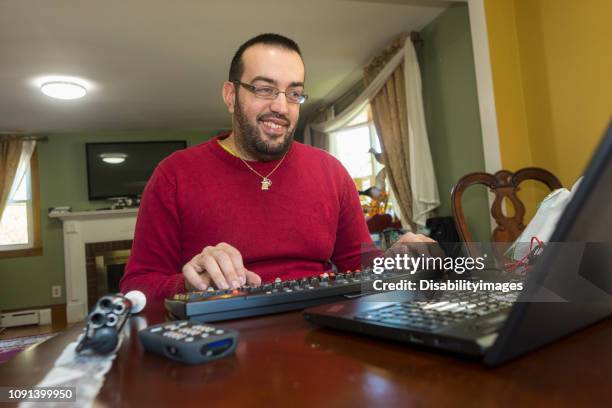 Person Using Screenreader Screen Reader Visually Impaired Photos and Premium High Res Pictures ...