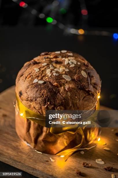 panettone - panettone stockfoto's en -beelden