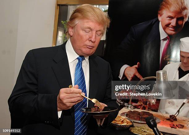 Donald Trump Steak Photos and Premium High Res Pictures - Getty Images