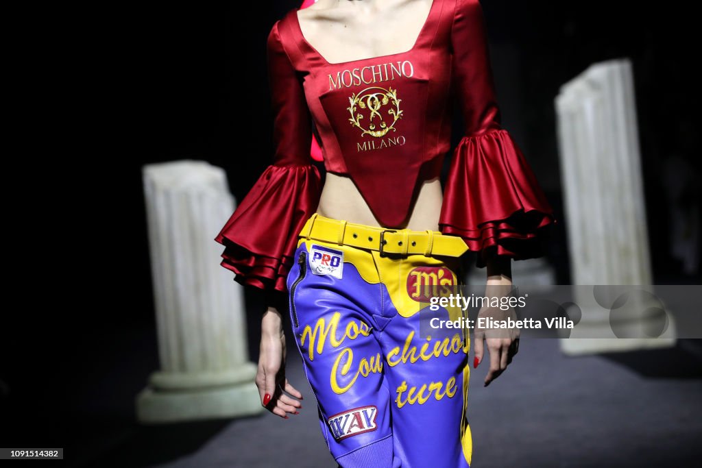 Moschino - Runway - Menswear Collection Autumn/Winter 2019/20