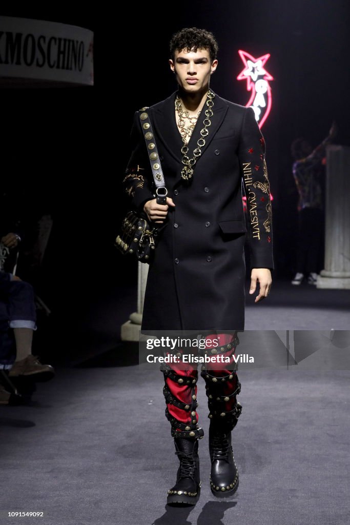 Moschino - Runway - Menswear Collection Autumn/Winter 2019/20