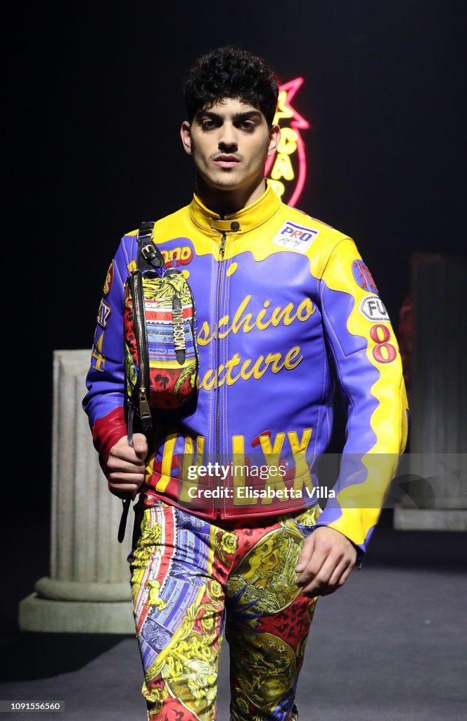 Moschino - Runway - Menswear Collection Autumn/Winter 2019/20