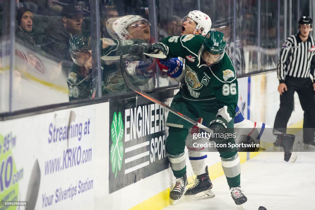 WHL: DEC 05 Spokane Chiefs at Everett Silvertips