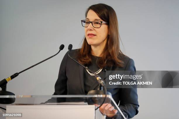 Jessicam Shell Jessica Shell Photos and Premium High Res Pictures - Getty Images