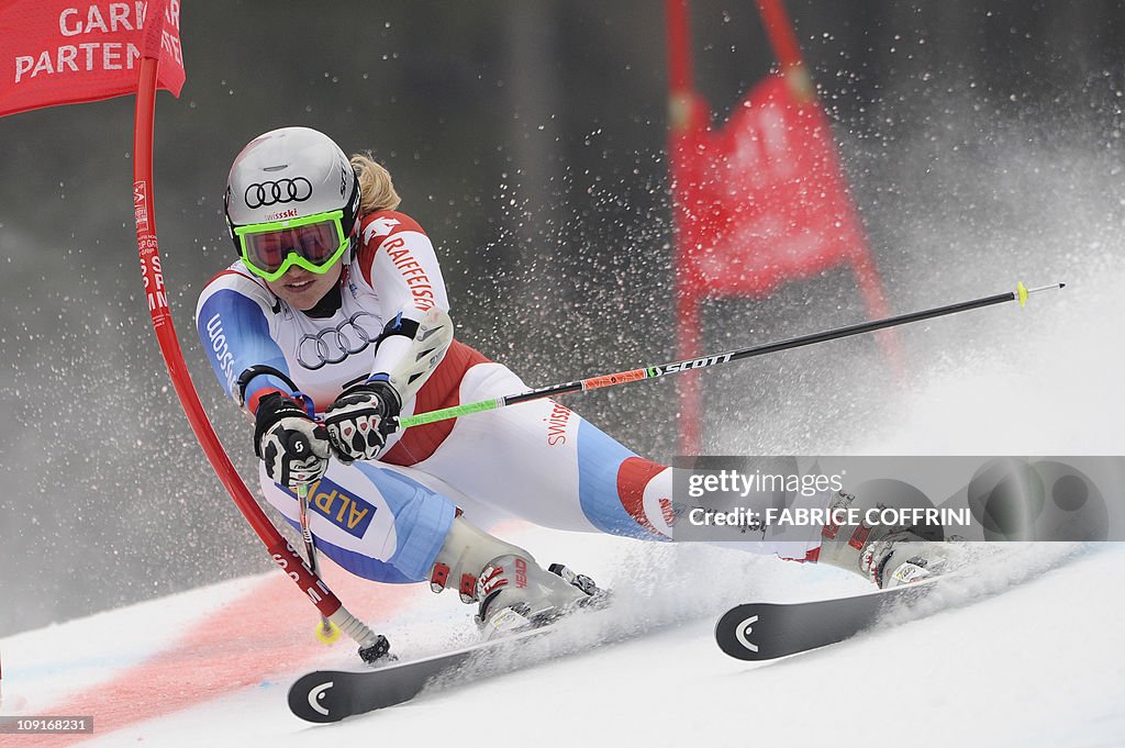 Switzerland's Denise Feierabend  races d