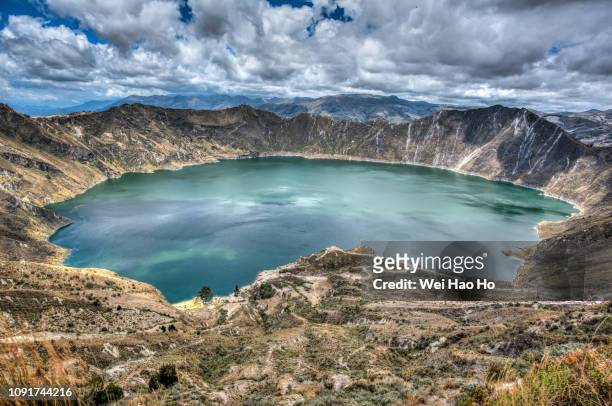 quilotoa lake - ecuador cotopaxi stock pictures, royalty-free photos & images