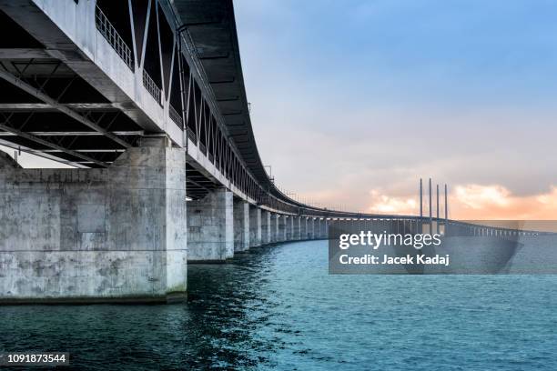 oresund bridge - oresund region 個照片及圖片檔