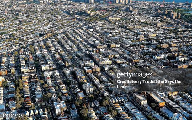 bensonhurst brooklyn new york - brooklyn new york houses aerial stock pictures, royalty-free photos & images