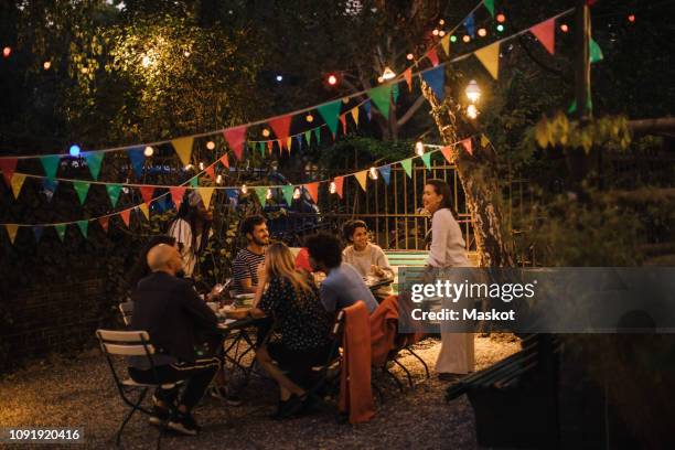 25 Year Old Dinner Party Photos and Premium High Res Pictures - Getty