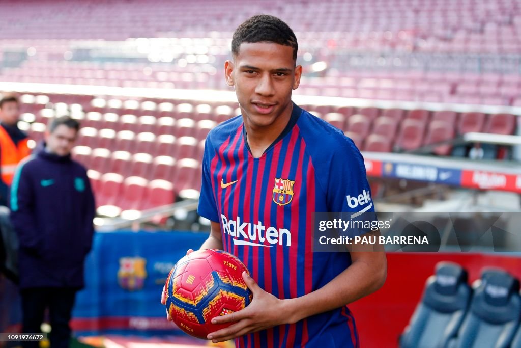 FBL-ESP-BARCELONA-TODIBO