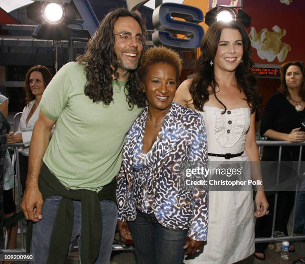 Tom Shadyac, Wanda Sykes and Lauren Graham during "Evan Almighty" World Premiere Presented by Universal Pictures - Red Carpet and After Party at...